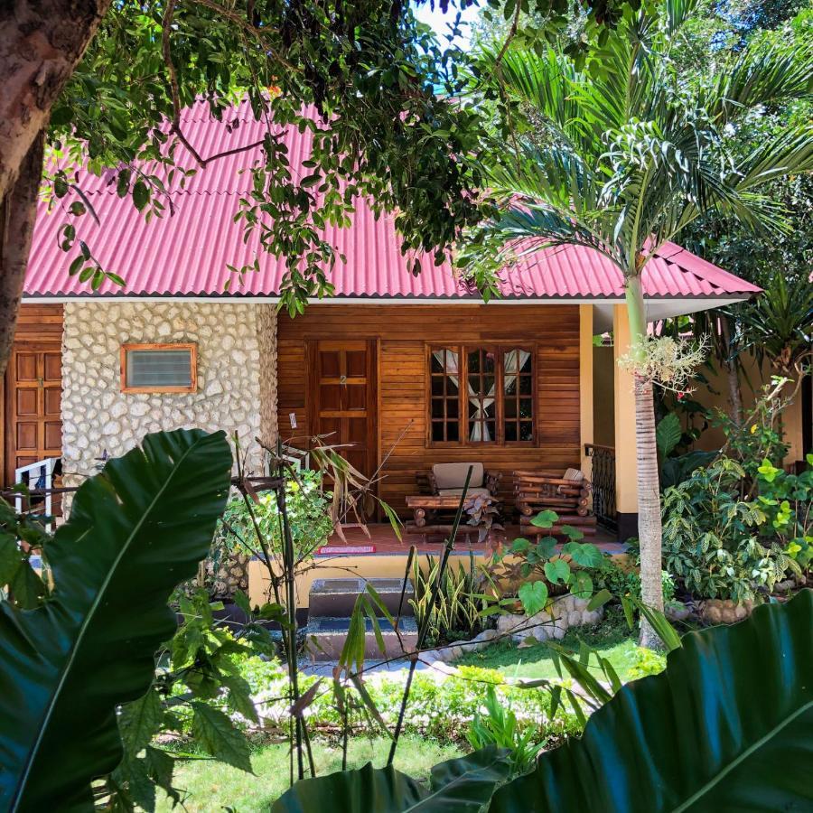 Tipolo Beach Resort Moalboal Buitenkant foto